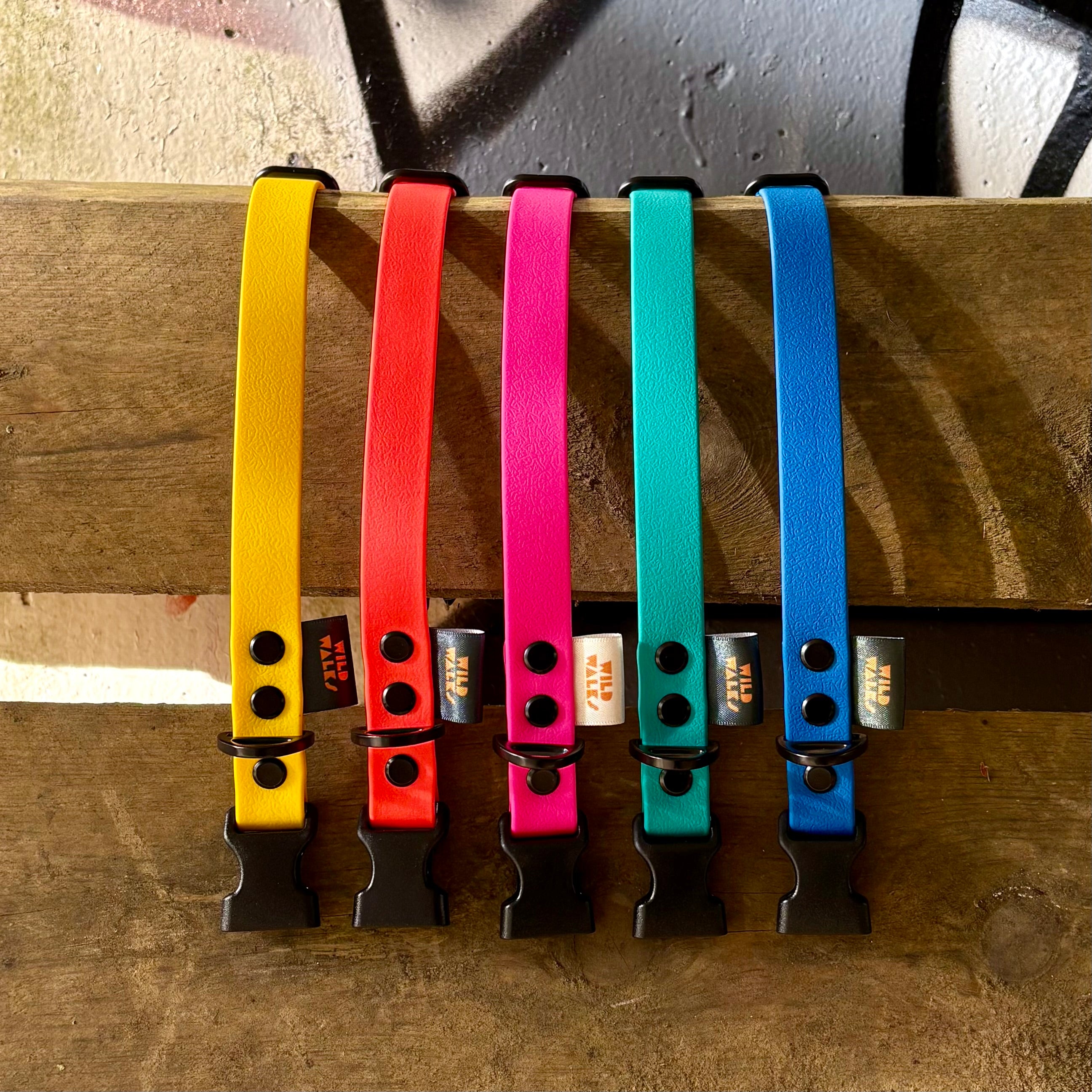 Retro Rave Waterproof Collar