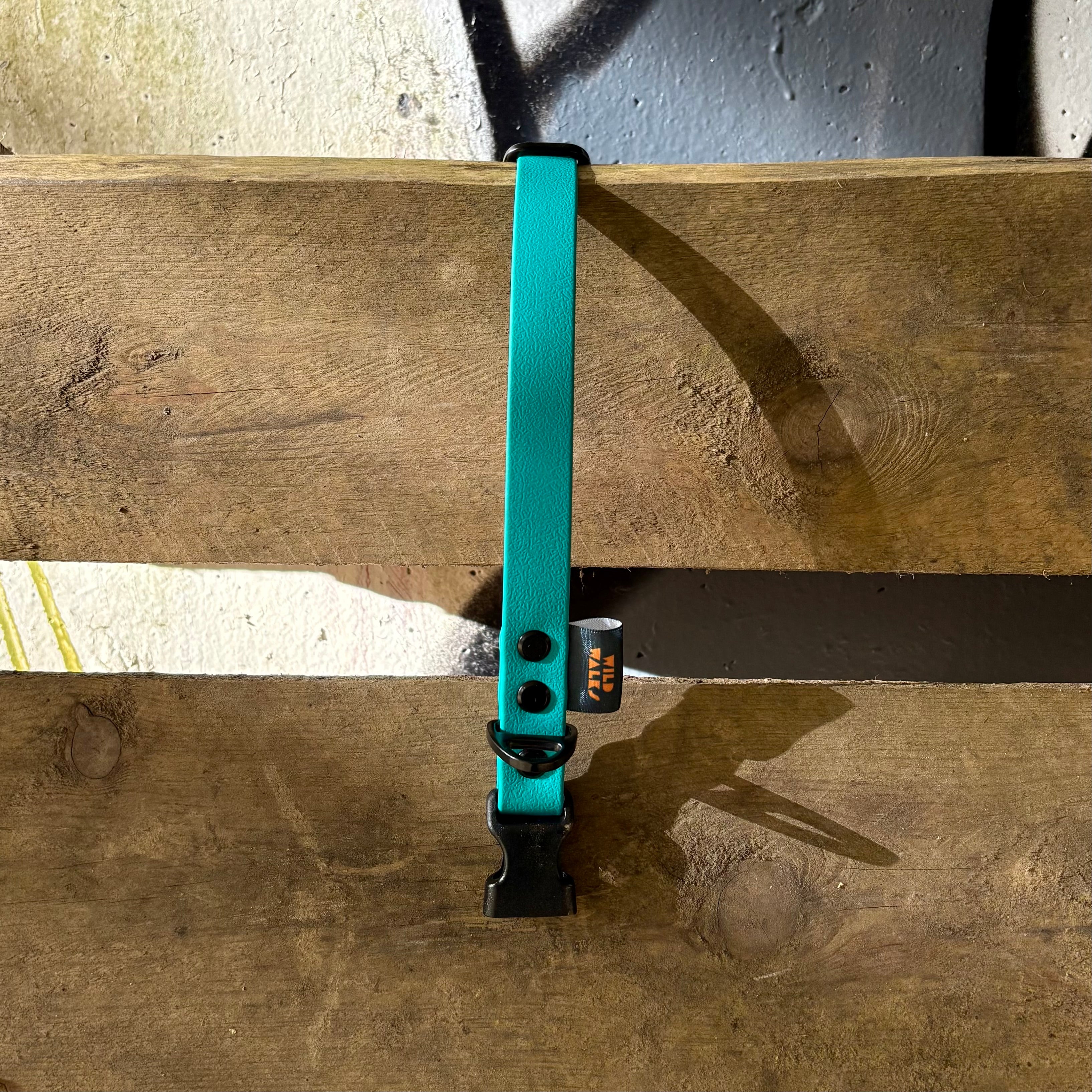 Retro Rave Waterproof Collar