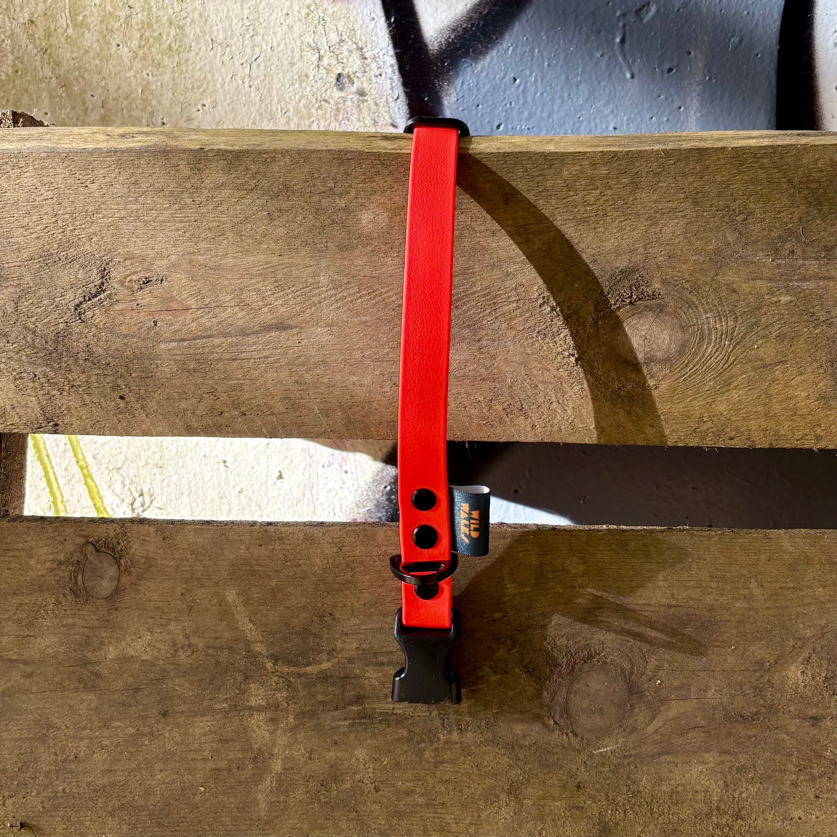 Retro Rave Waterproof Collar