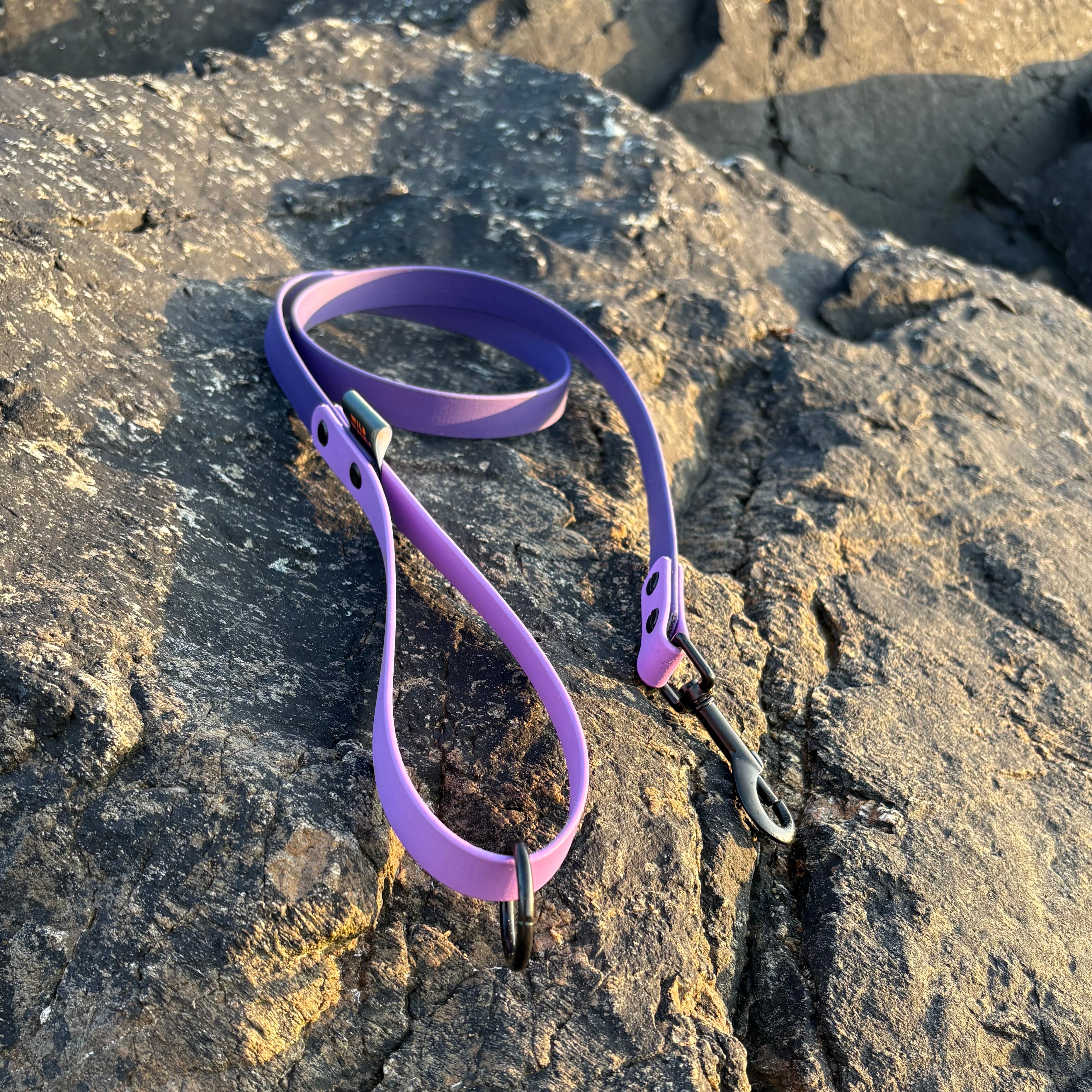 Two Tone Waterproof Lead